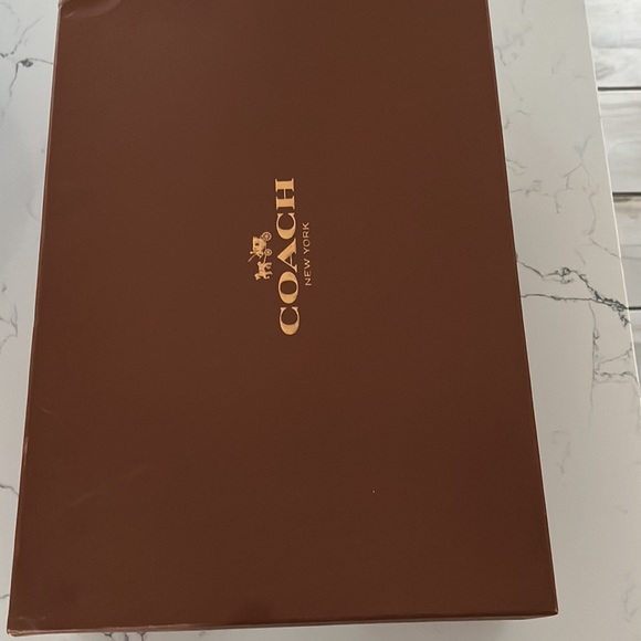 Coach boots Brand new in box - Picture 4 of 6
